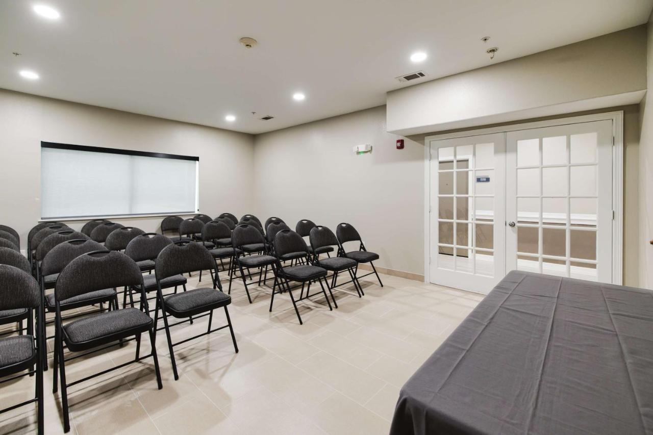 Surestay Studio By Best Western Conroe Downtown Extérieur photo